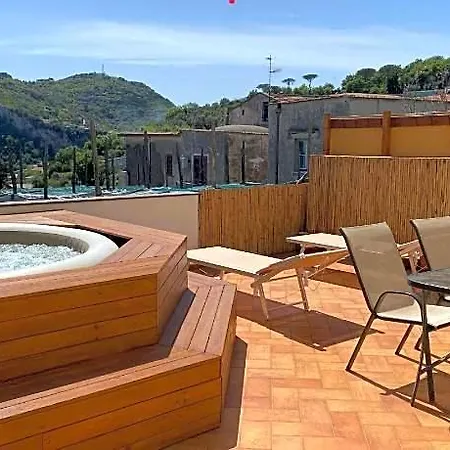 Hotel Mariel